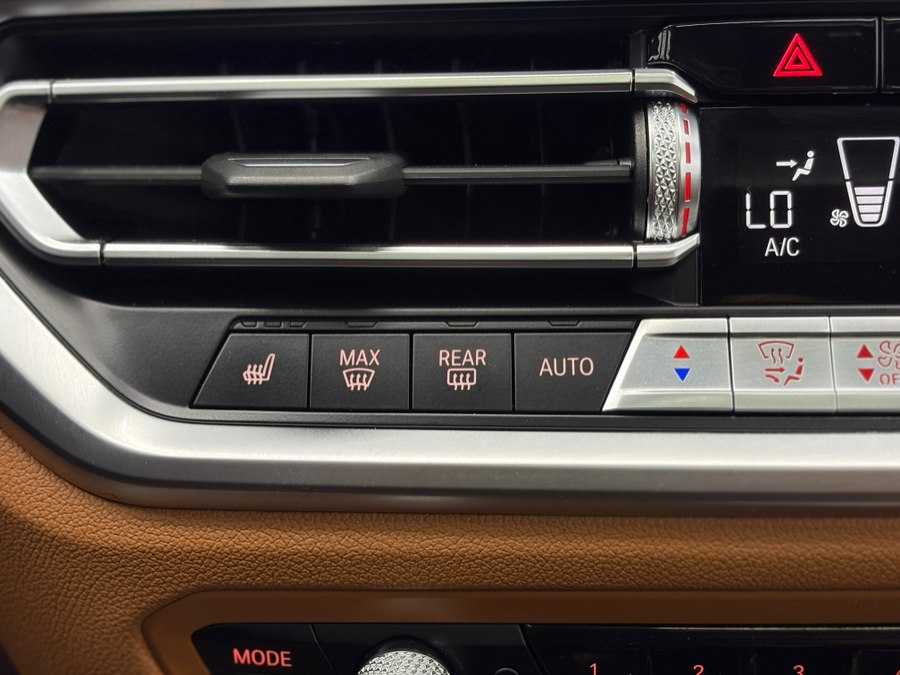 2022 BMW 3 Series 330i - Photo 24