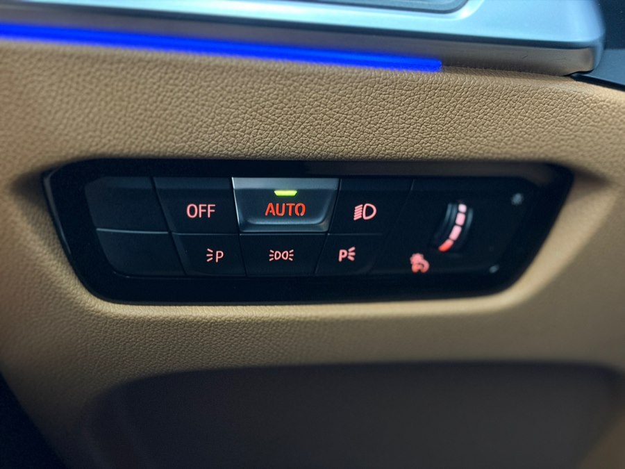 2022 BMW 3 Series 330i - Photo 22