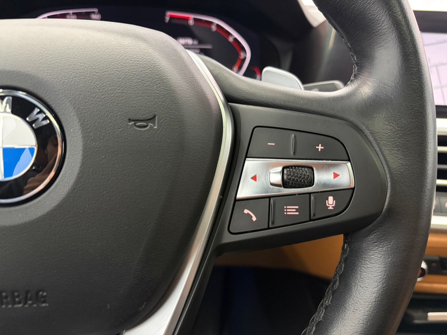 2022 BMW 3 Series 330i - Photo 21