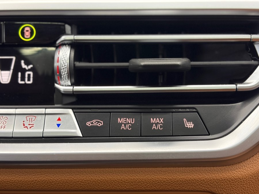 2022 BMW 3 Series 330i - Photo 25