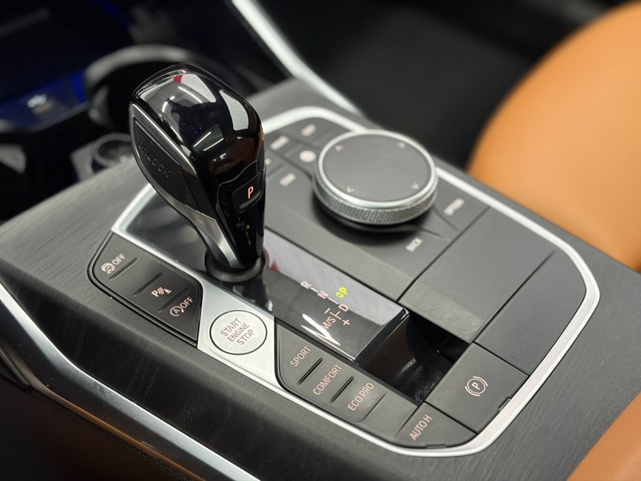 2022 BMW 3 Series 330i - Photo 23