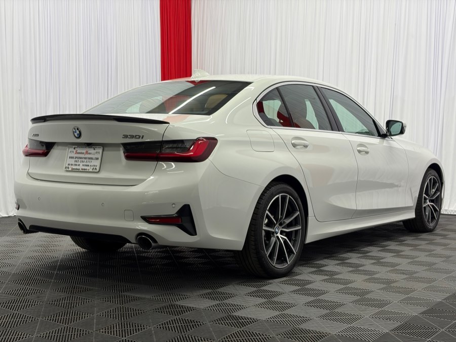 2022 BMW 3 Series 330i - Photo 7