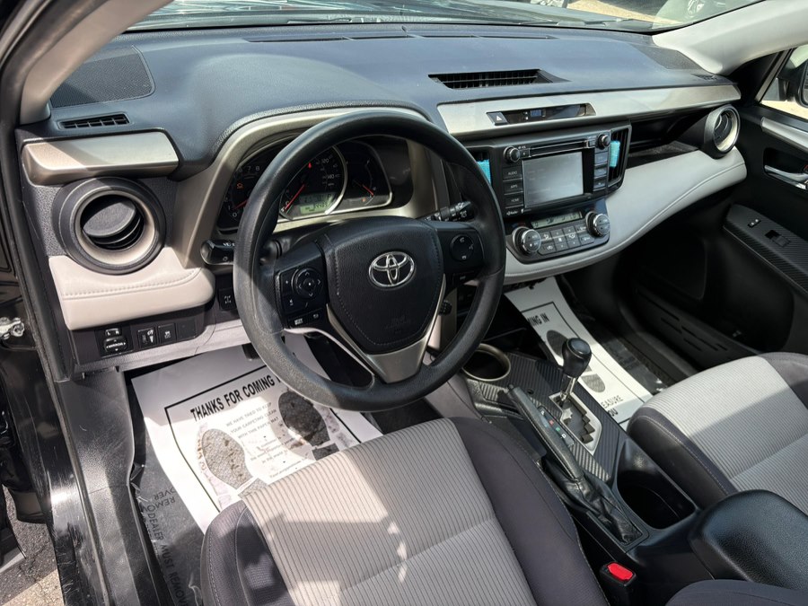 2015 Toyota RAV4 XLE - Photo 10