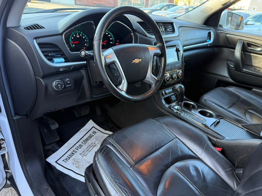 2016 Chevrolet Traverse 2LT - Photo 11
