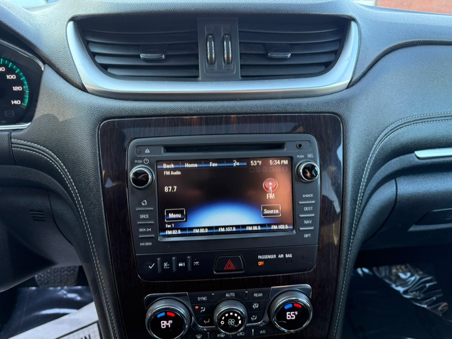 2016 Chevrolet Traverse 2LT - Photo 15