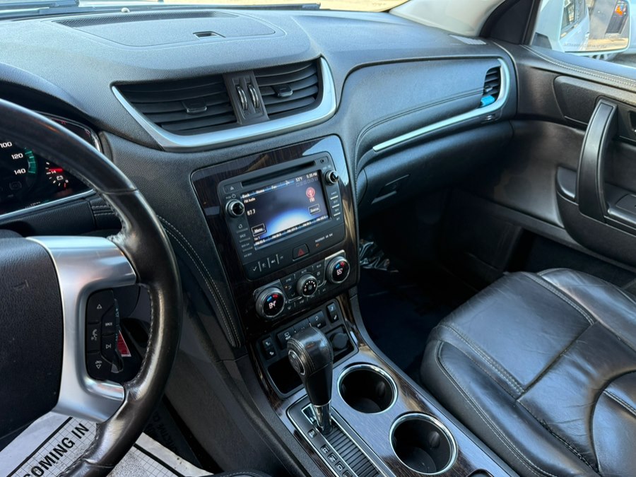 2016 Chevrolet Traverse 2LT - Photo 17