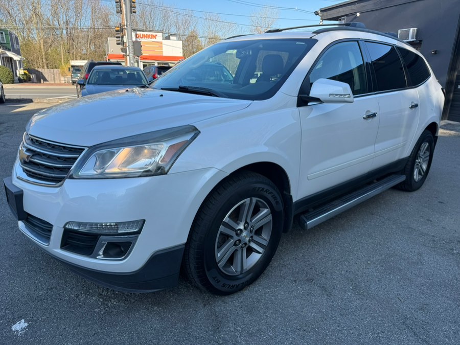 2016 Chevrolet Traverse 2LT - Photo 2