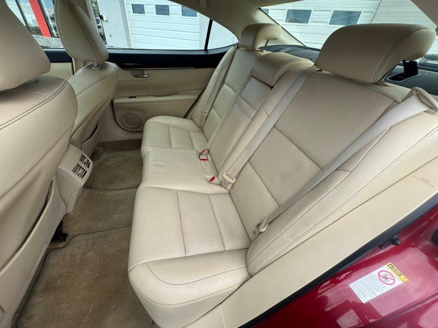 2013 Lexus ES 350 - Photo 11