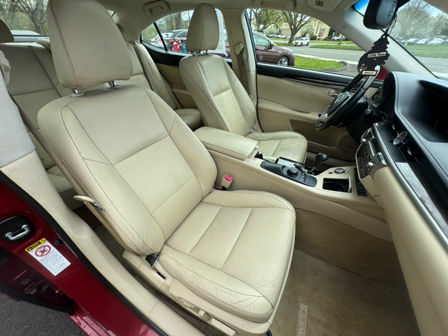 2013 Lexus ES 350 - Photo 8