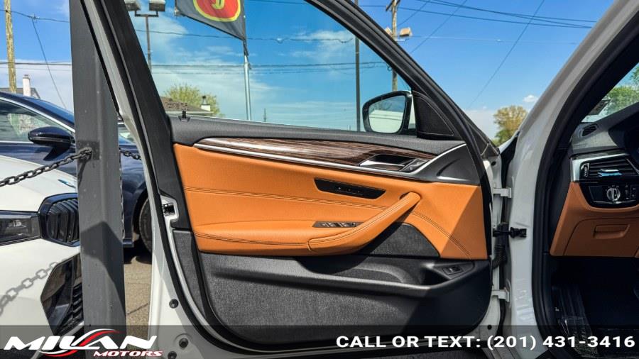 2021 BMW 5 Series 530i - Photo 28