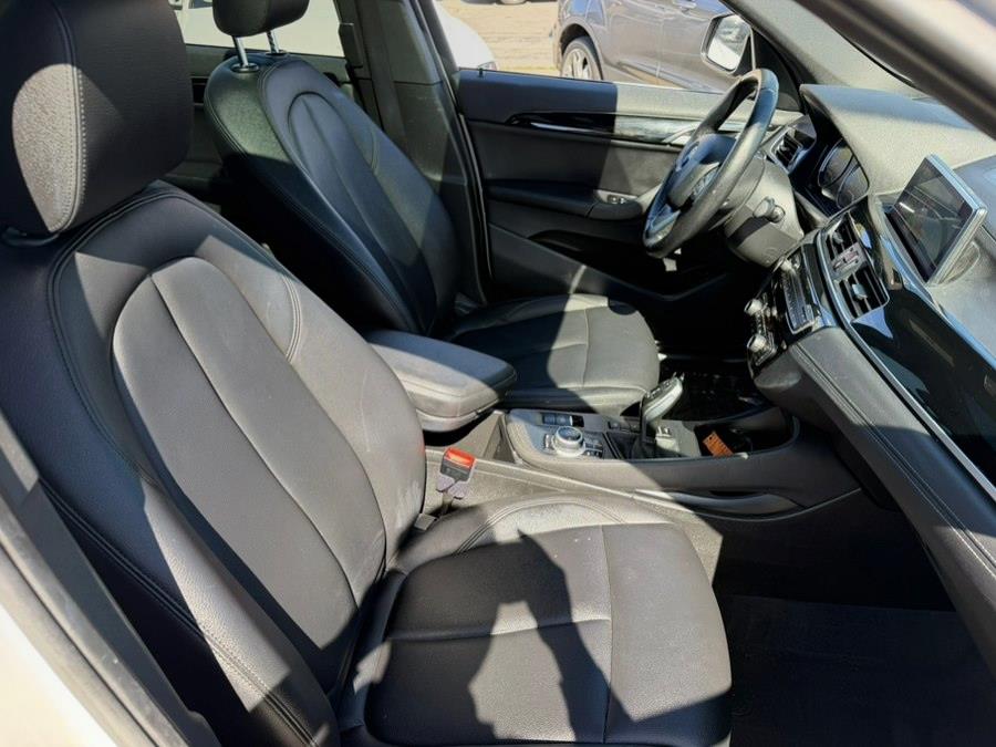 2020 BMW X1 28i - Photo 6