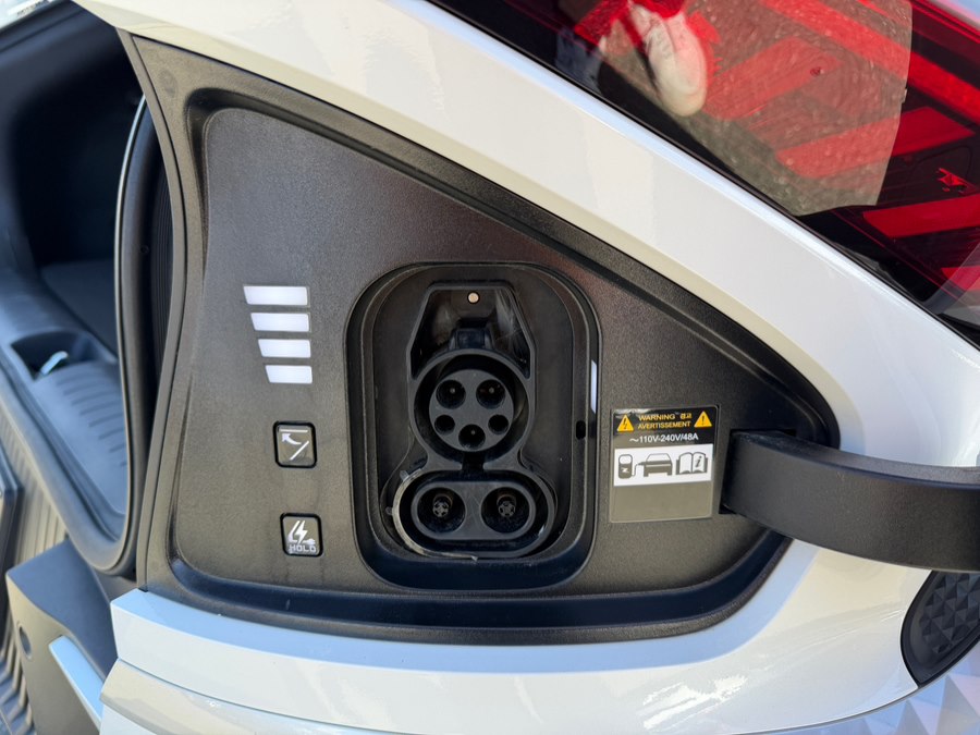 2024 Kia EV6 Light L/R - Photo 48