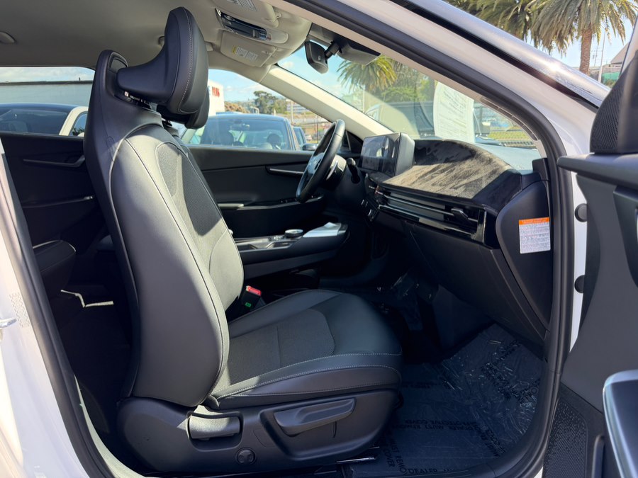 2024 Kia EV6 Light L/R - Photo 38