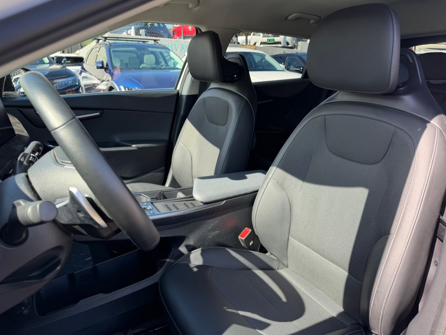 2024 Kia EV6 Light L/R - Photo 19