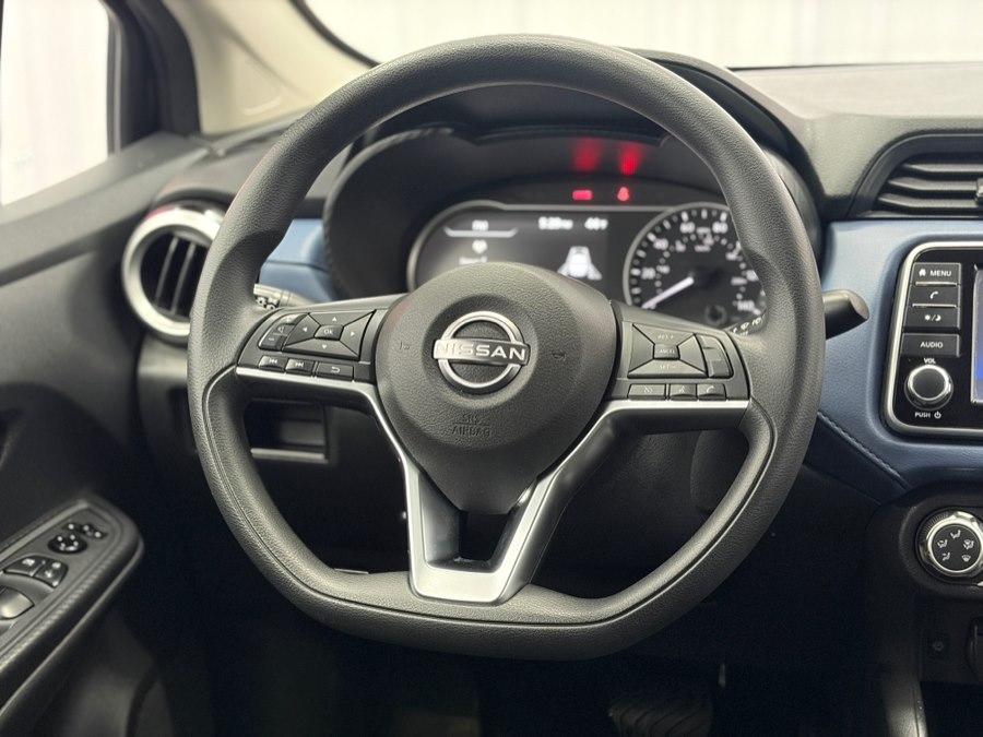 2023 Nissan Versa Sedan SV - Photo 18