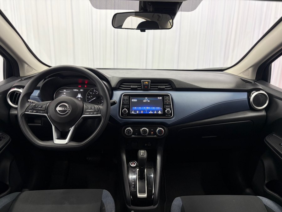2023 Nissan Versa Sedan SV - Photo 9