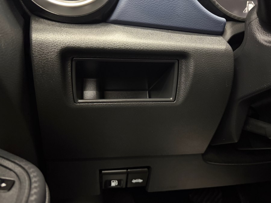 2023 Nissan Versa Sedan SV - Photo 22