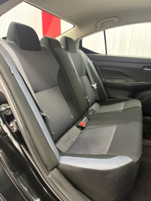 2023 Nissan Versa Sedan SV - Photo 17