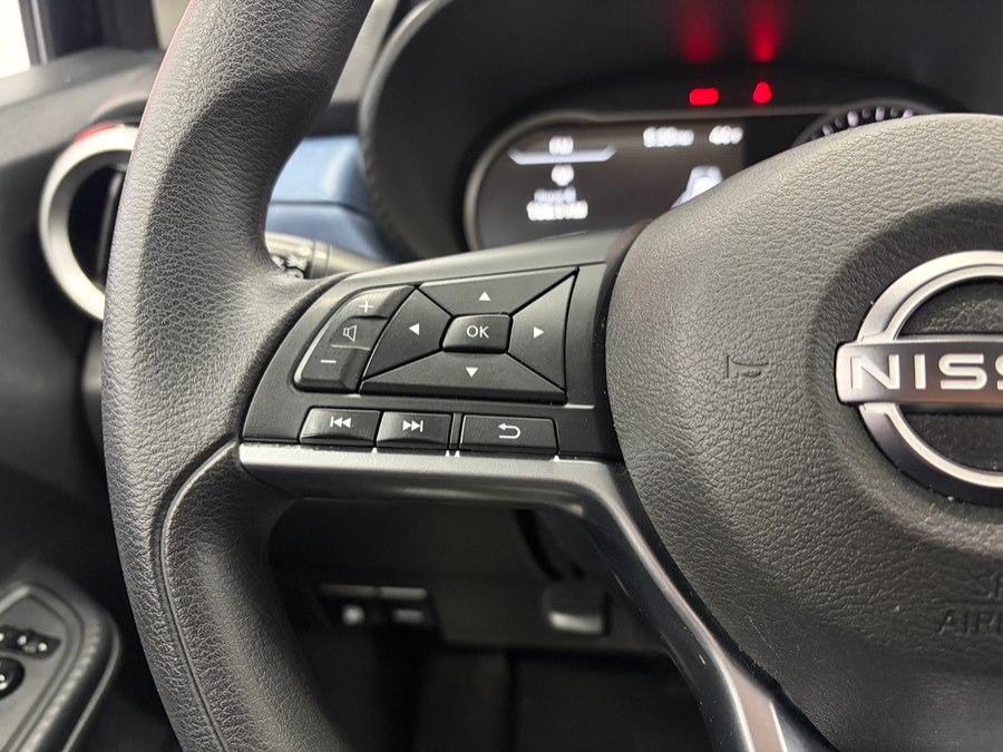 2023 Nissan Versa Sedan SV - Photo 19