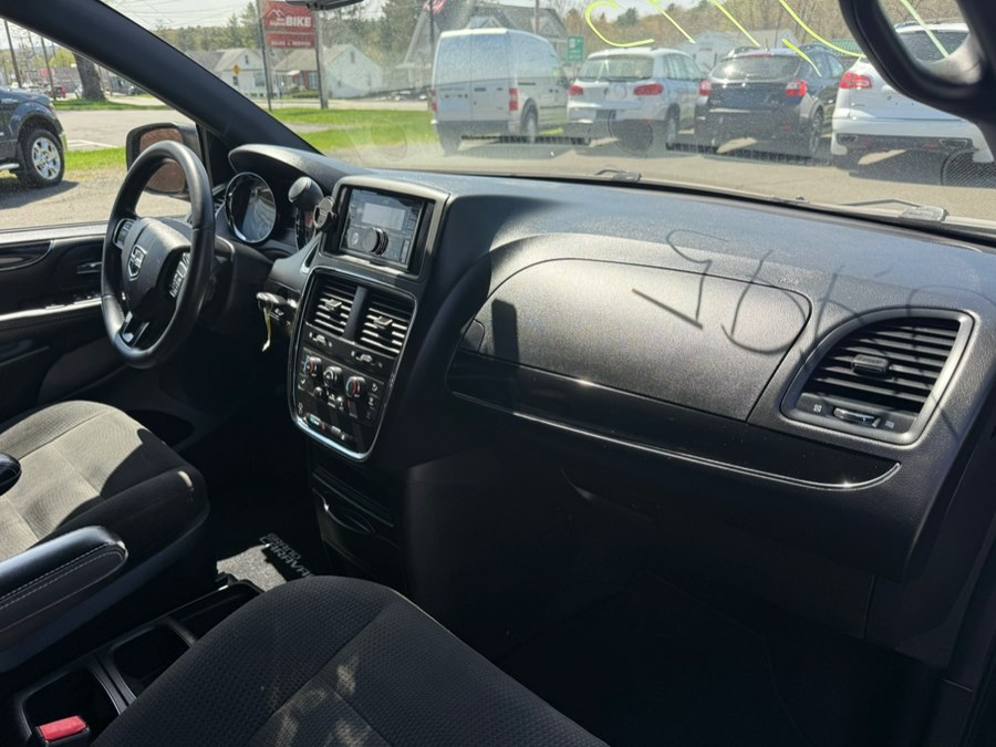 2015 Dodge Grand Caravan SE - Photo 8