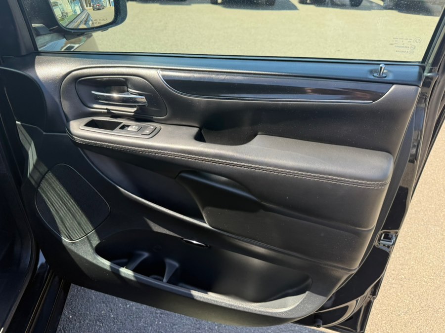2015 Dodge Grand Caravan SE - Photo 7