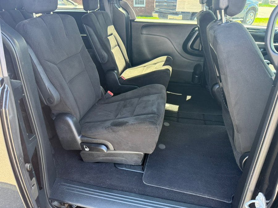 2015 Dodge Grand Caravan SE - Photo 9