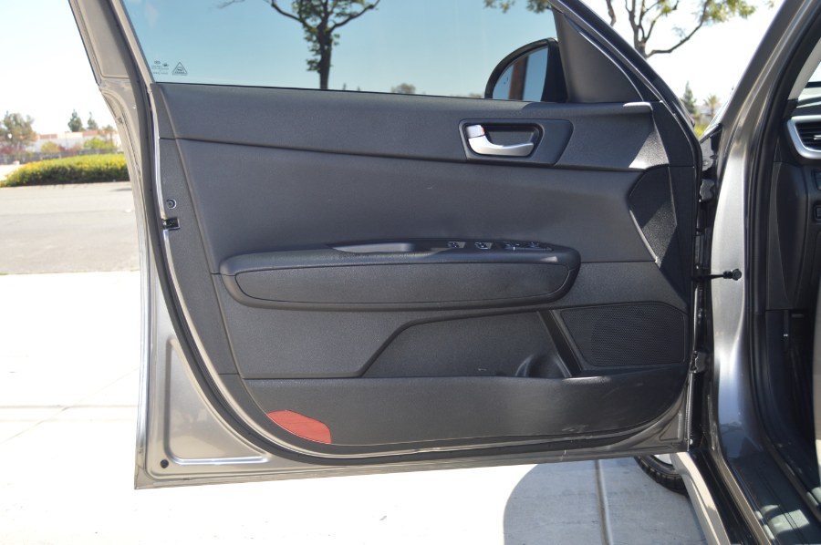 2018 Kia Optima LX - Photo 11