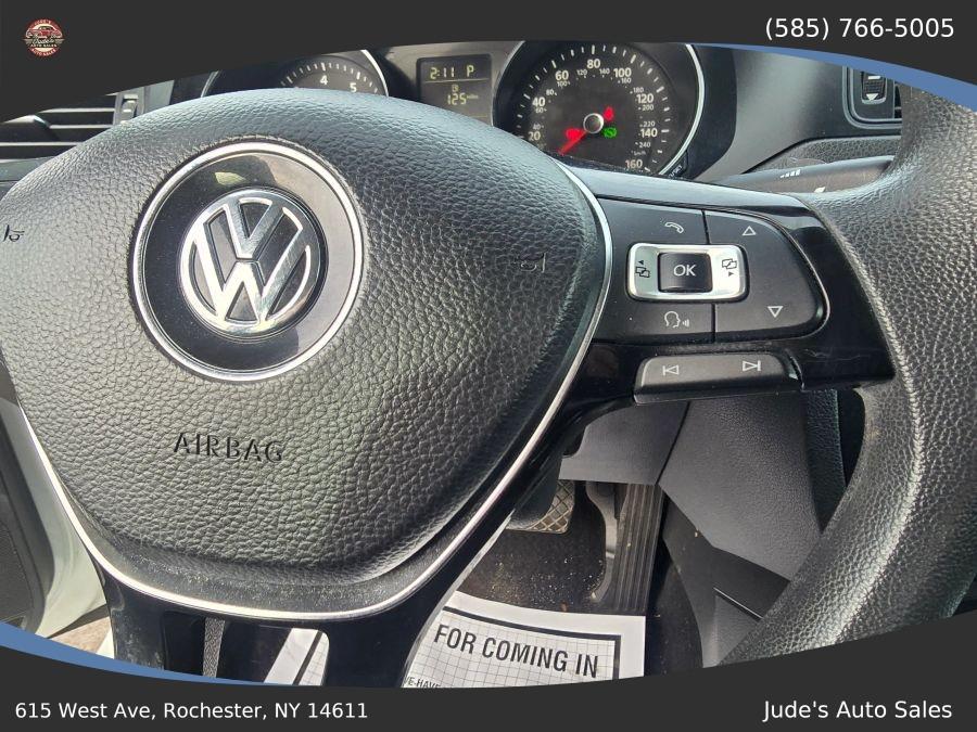 Volkswagen Jetta photo 11