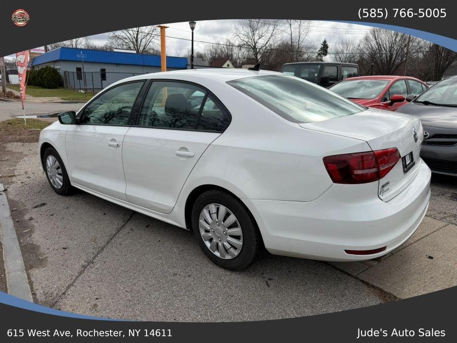 Volkswagen Jetta photo 8