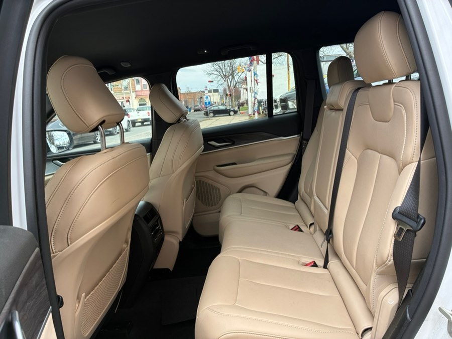 2023 Jeep Grand Cherokee Limited - Photo 15