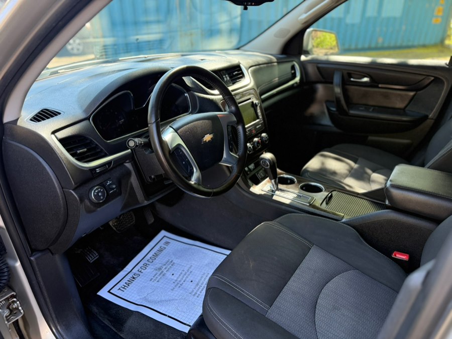 2016 Chevrolet Traverse 1LT - Photo 14