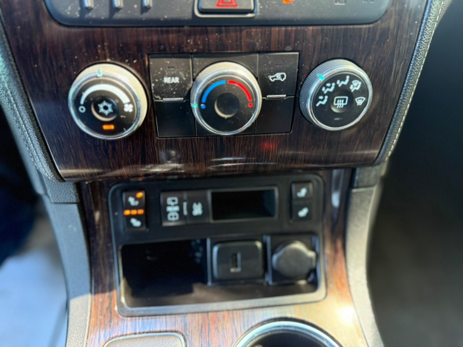 2016 Chevrolet Traverse 1LT - Photo 21