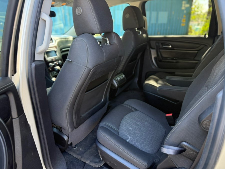 2016 Chevrolet Traverse 1LT - Photo 15