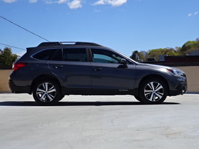 2018 Subaru Outback Limited - Photo 12