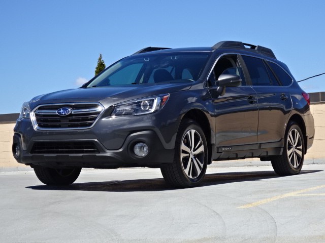 2018 Subaru Outback Limited - Photo 9