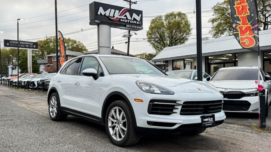 Carrara White Metallic 2019 Porsche Cayenne AWD SUV / Crossover All-Wheel Drive Automatic