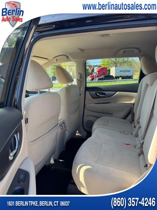 2016 Nissan Rogue SV - Photo 10