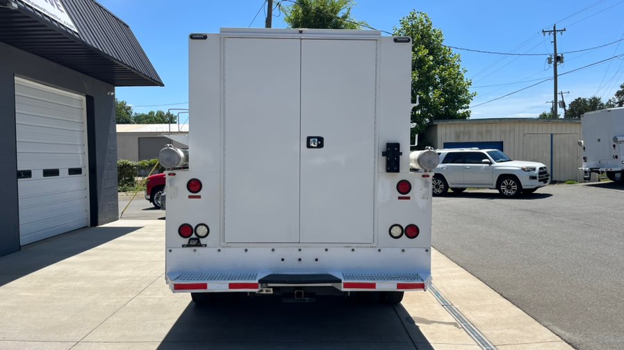 2016 Ford F-450 Super Duty Chassis Cab XL - Photo 6