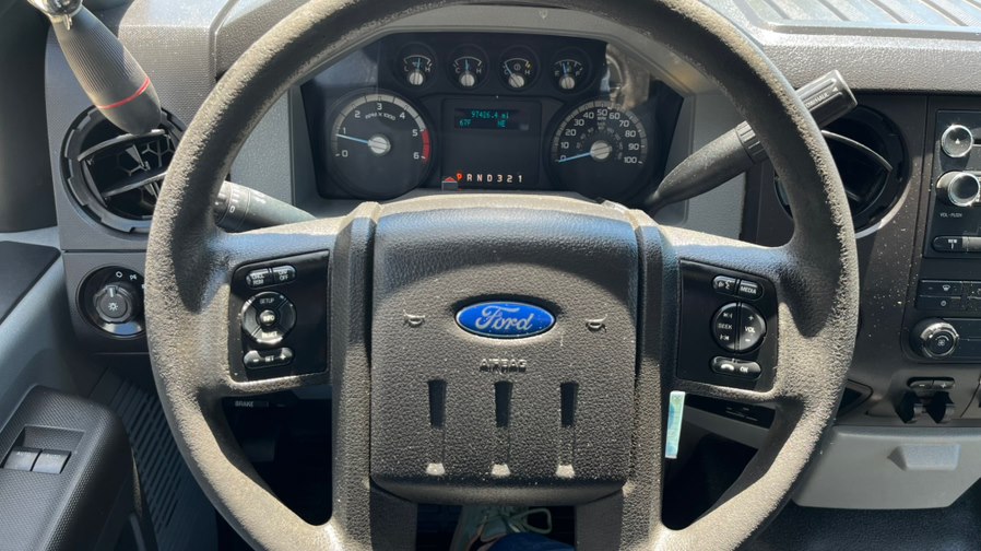 2016 Ford F-450 Super Duty Chassis Cab XL - Photo 18