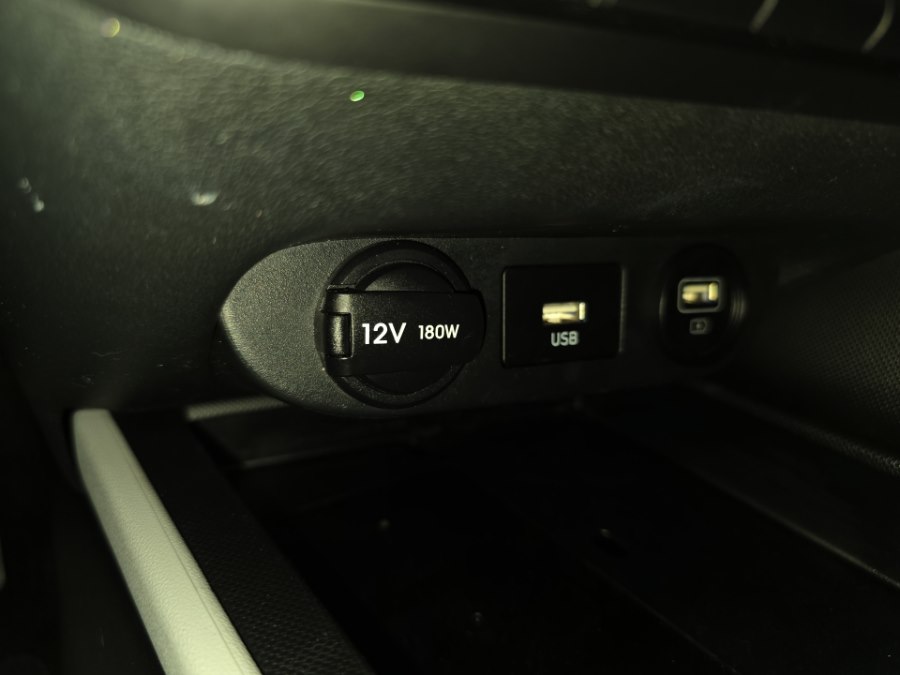 2023 Hyundai Elantra Limited - Photo 21
