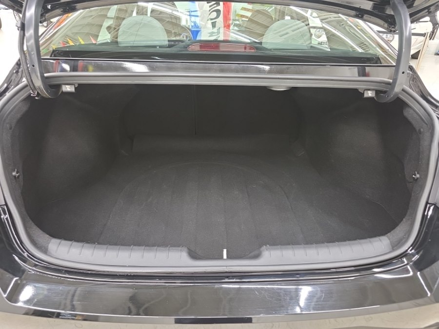 2023 Hyundai Elantra Limited - Photo 36