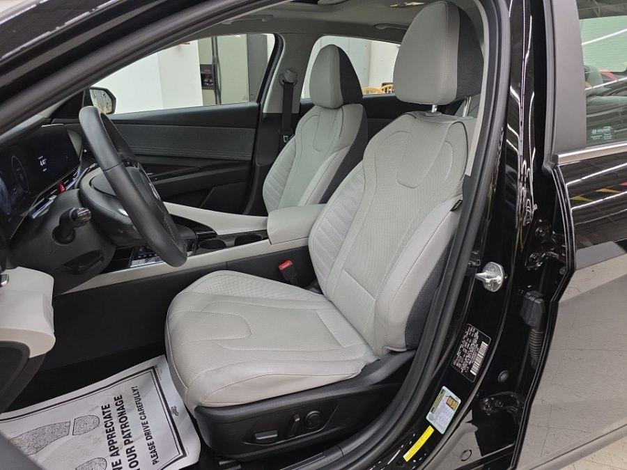 2023 Hyundai Elantra Limited - Photo 6