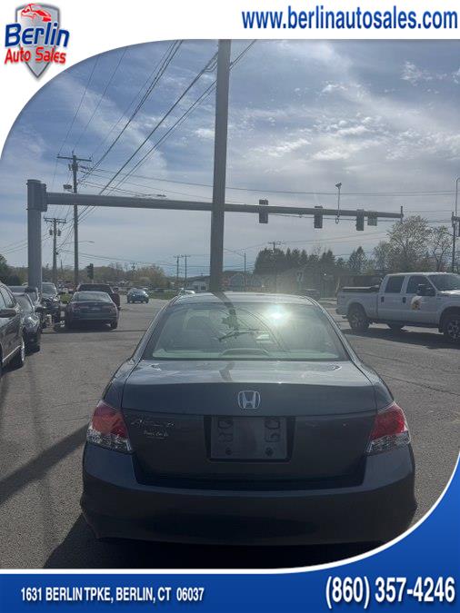 2010 Honda Accord LX-P - Photo 7