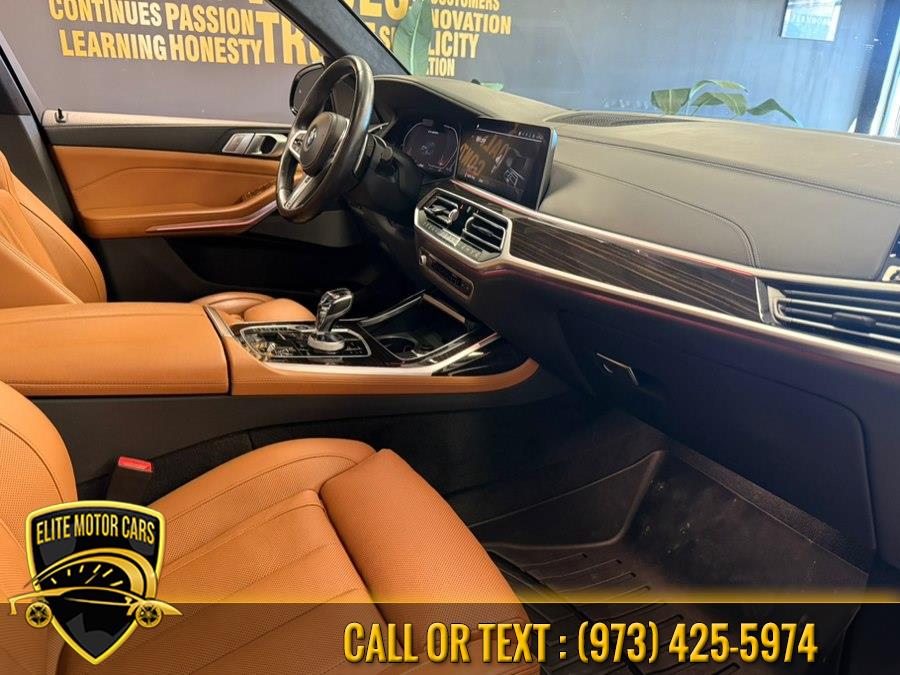 2021 BMW X7 M50i - Photo 14