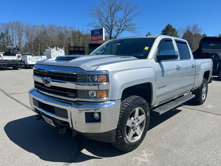 Silver Ice Metallic 2018 Chevrolet Silverado 2500HD LTZ Crew Cab 4WD Pickup Truck Four-Wheel Drive Automatic