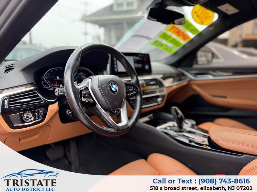 2022 BMW 5 Series 530i - Photo 11
