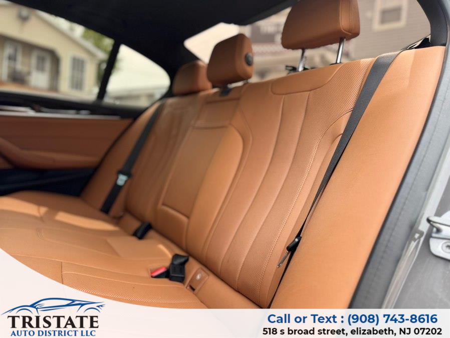 2022 BMW 5 Series 530i - Photo 13