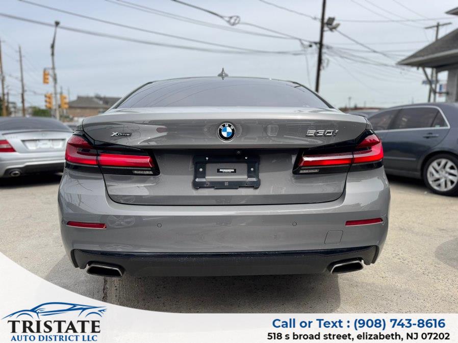 2022 BMW 5 Series 530i - Photo 6