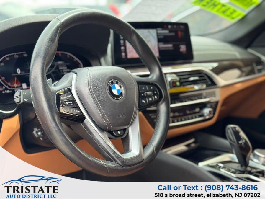 2022 BMW 5 Series 530i - Photo 10