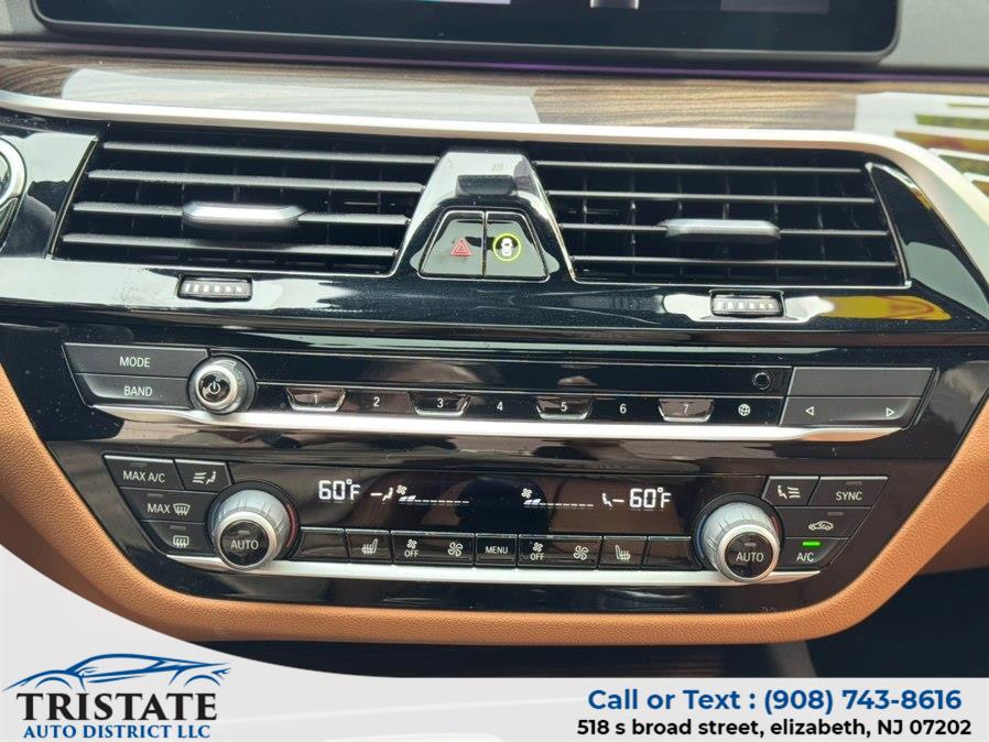 2022 BMW 5 Series 530i - Photo 28